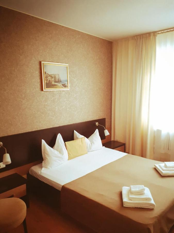 Hotel Nord Ploieşti Extérieur photo