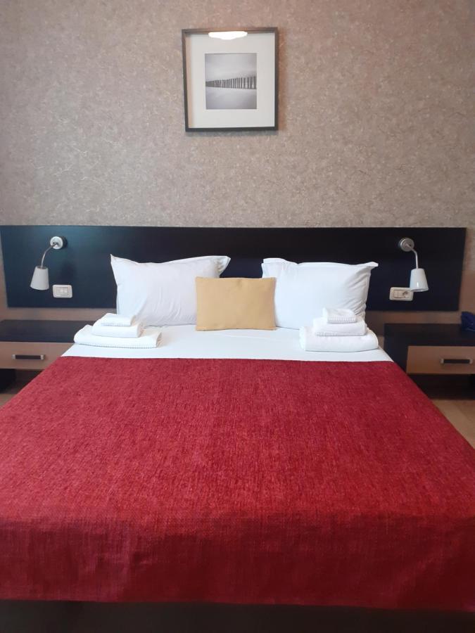 Hotel Nord Ploieşti Extérieur photo
