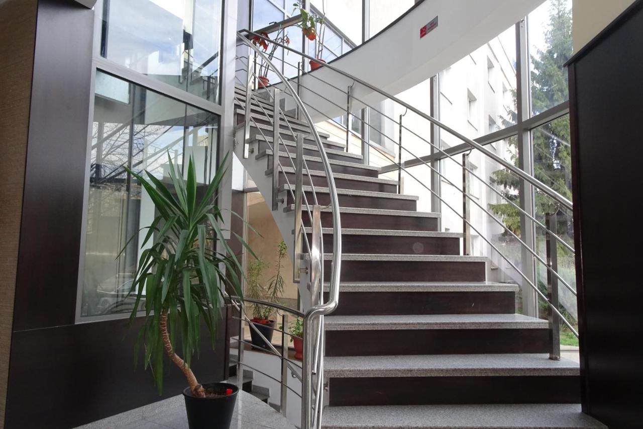 Hotel Nord Ploieşti Extérieur photo